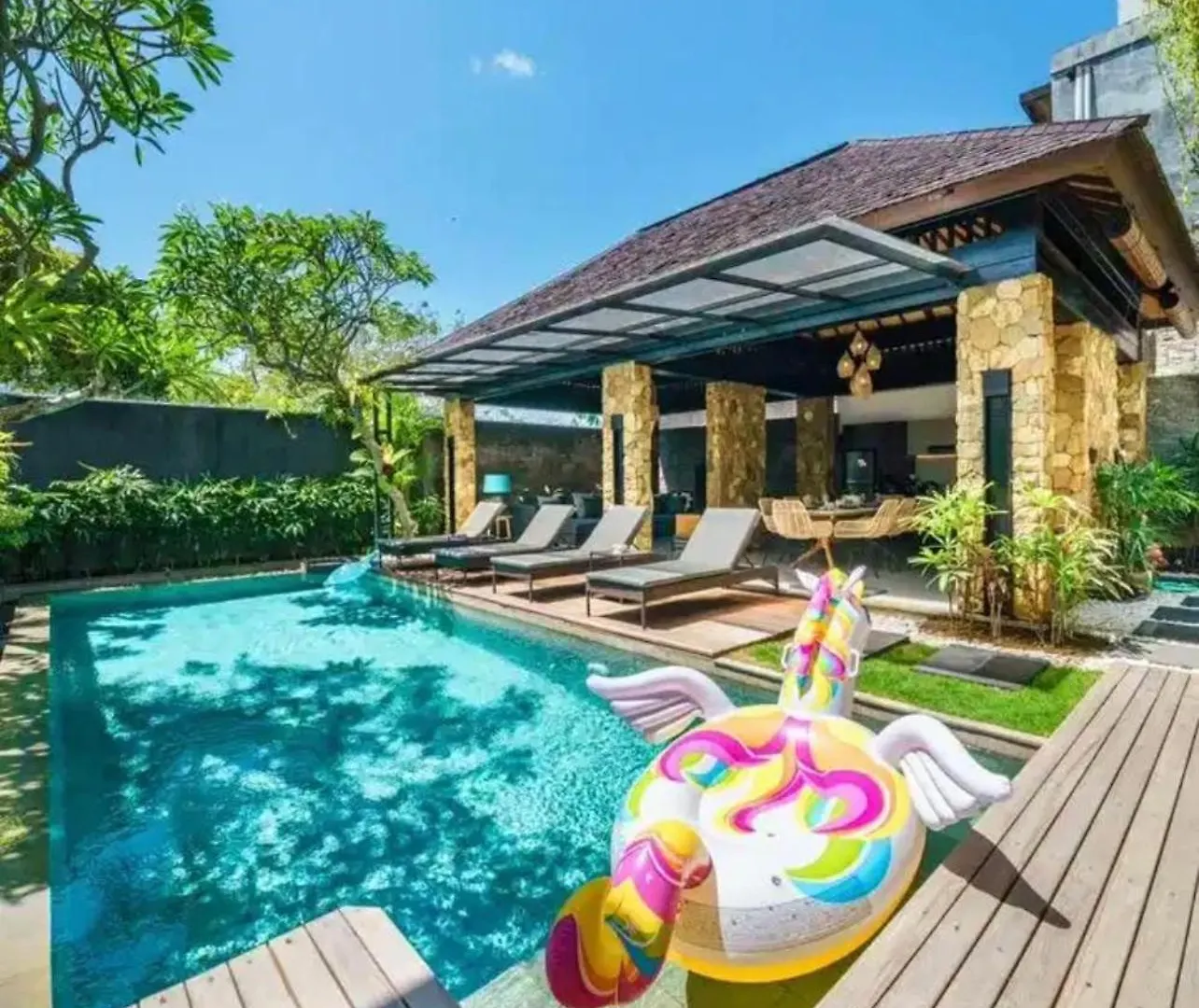 Villa J Nusa Dua